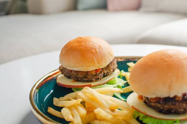 【長野・湯田中温泉】温泉付き個室でも楽しめる！　夏の贅沢アフタヌーンティー登場