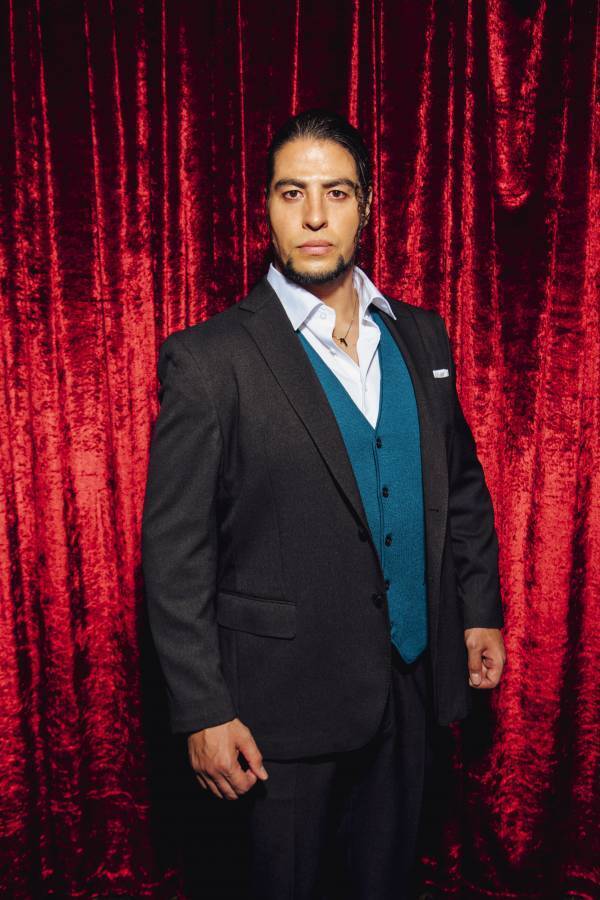 史上最強の双子プロレスラー 斉藤ブラザーズ が音楽業界にDOOM!! メジャー デビューシングル「どっち？」2月26日リリース！ (はなわが楽曲提供)