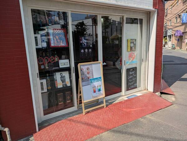 浅草【SNS映え間違いなし。目の前で魅せる“芸術的アイスラテ”が登場】「Tsumugi」オープン！