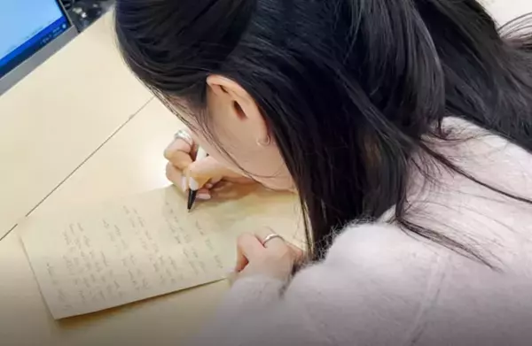 韓国トロットDIVA「ビョルサラン＆ハイリャン」、来日公演前に日本のファンのみなさんへの手紙公開‼