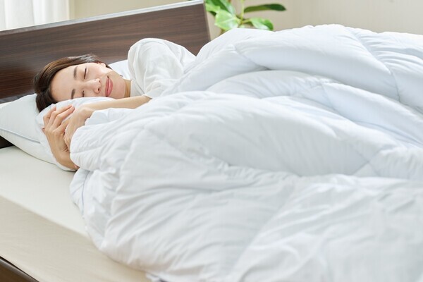 南葛SC選手に「プリマロフト」を提供。睡眠からパフォーマンスを支える活動を開始！