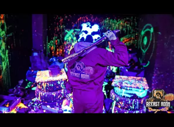 【物壊し＆斧投げ】新感覚アミューズメント施設"REEAST ROOM"西新宿店が6月23日(金)にOPEN決定！