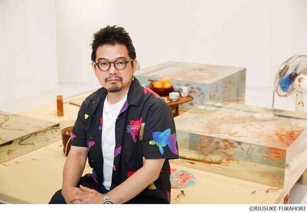 【大阪会場開幕】深堀隆介展　水面のゆらぎの中へ　世界に一つ！“金魚酒“新作を特別販売！