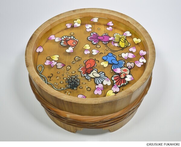 【大阪会場開幕】深堀隆介展　水面のゆらぎの中へ　世界に一つ！“金魚酒“新作を特別販売！