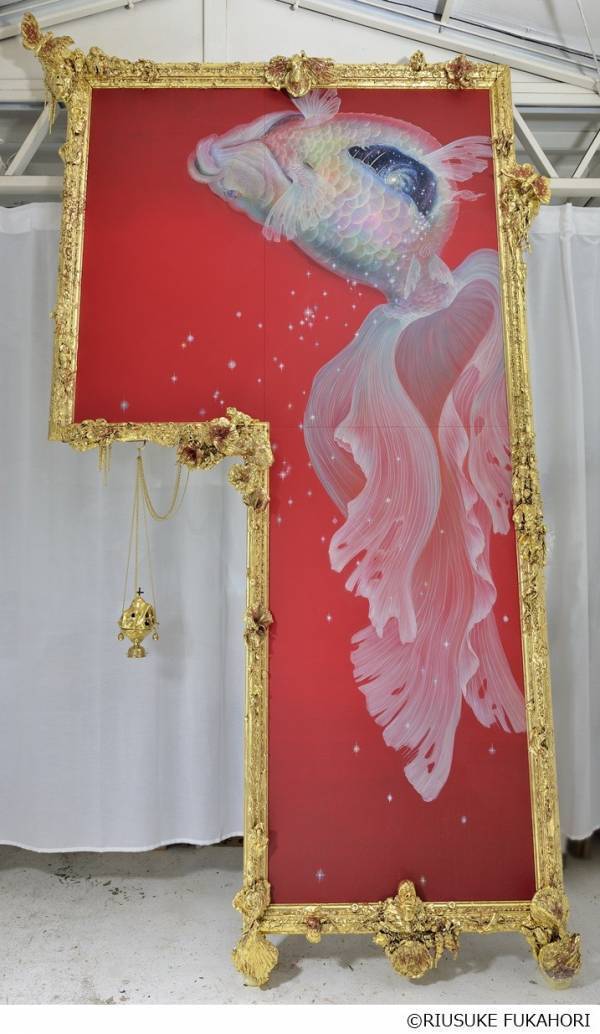 【大阪会場開幕】深堀隆介展　水面のゆらぎの中へ　世界に一つ！“金魚酒“新作を特別販売！