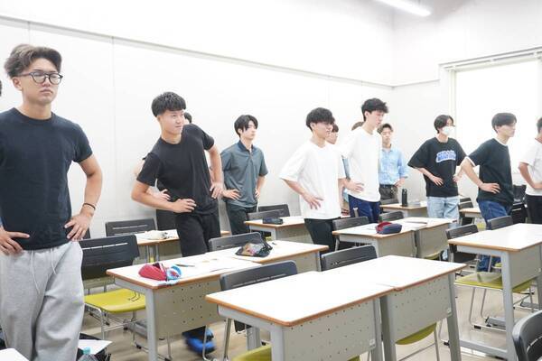 日本を代表するフィジカルトレーナーが登壇！泉建史氏が鍼灸学科アスレティックトレーナーコースで特別講義を開講【森ノ宮医療大学】