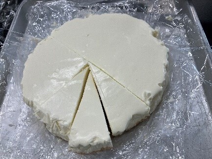 大人の味覚に響く、濃厚スイーツ仕立て。 「大人のねるねるねるね　レアチーズケーキ味」が2025年9月1日(月)に新登場！