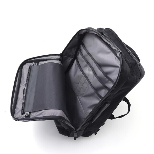 バッグYouTuber・Ryukuさんによる「CHROME AXCEL COLLECTION 」レビュー動画を公開！