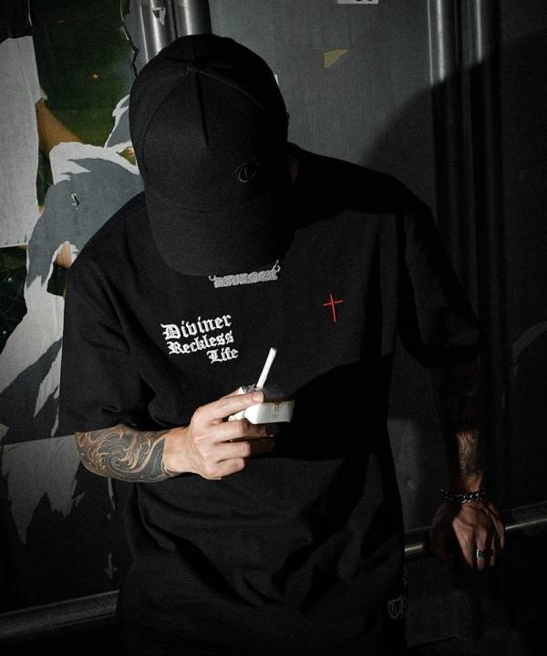 ブラックストリートファッションで話題の『DIVINER（ディバイナー）』より、25SS新作アイテムがリリース