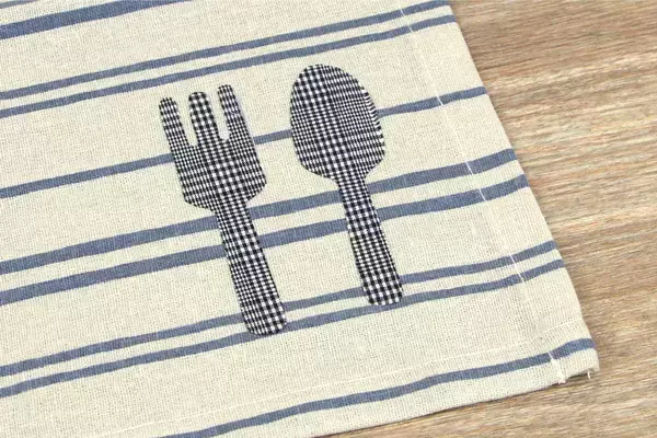 【SDGs・数量限定】“もったいない”から実現。商品開発等で余った生地をアイロン接着加工したカットクロス。