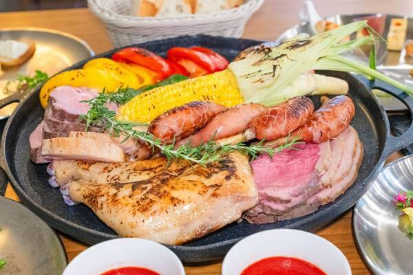 神戸港「TOTTEI PARK」にBBQ場＆BBQレストラン『EN³（エンスリー）』8月30日オープン