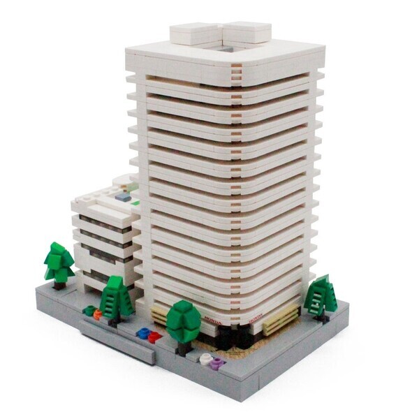 『Honda青山本社ビル』ブロックが大阪オートメッセで展示！