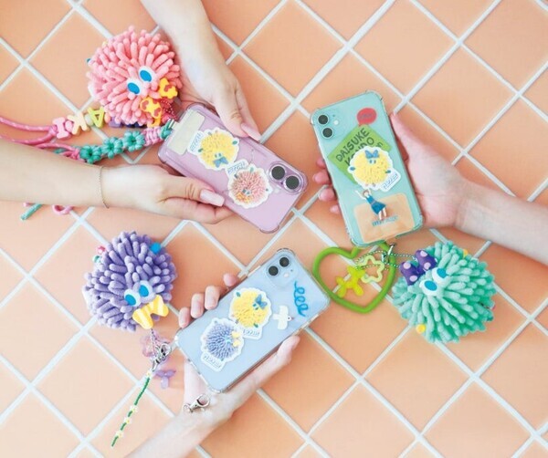 【SNS映え間違いなし…！】平成世代を魅了した「Moja!(モジャ)」が、令和のトレンドに合わせて復刻！7月上旬より公式オンラインショップにて予約受付開始！