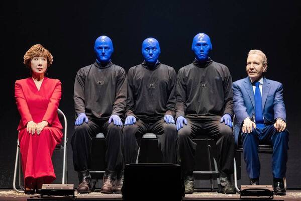 あのブルーマンが帰ってきた！ブルーマングループ2025新宿公演　開幕！