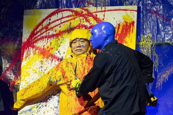 あのブルーマンが帰ってきた！ブルーマングループ2025新宿公演　開幕！