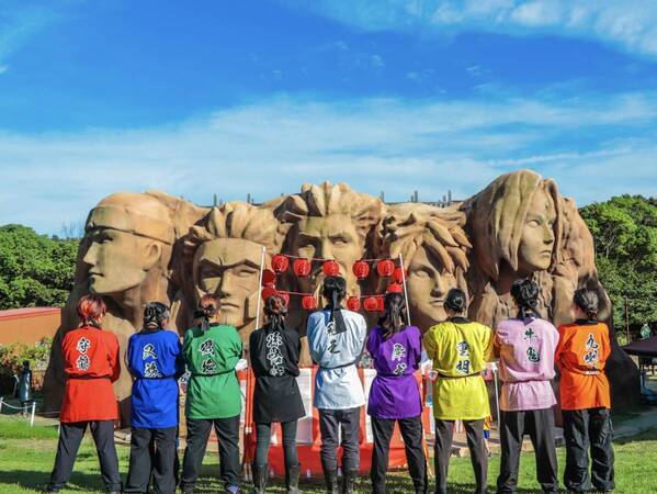 2025年は“びしょ濡れ”夏休み！　大人から子供まで 夏を楽しむ「NARUTO＆BORUTO 忍里」イベントを大特集！ 明日から限定フードも販売開始