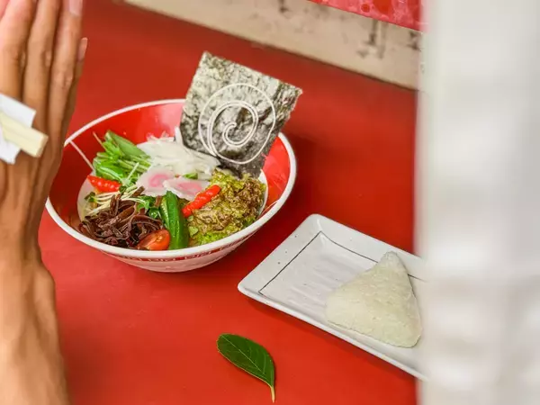 2025年は“びしょ濡れ”夏休み！　大人から子供まで 夏を楽しむ「NARUTO＆BORUTO 忍里」イベントを大特集！ 明日から限定フードも販売開始