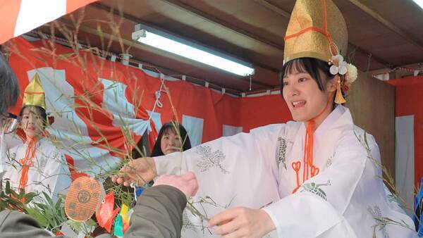 大阪国際大学のボランティアバンクの学生が「ねや川 戎大祭」の福娘として参加しました！