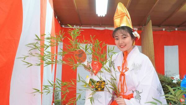 大阪国際大学のボランティアバンクの学生が「ねや川 戎大祭」の福娘として参加しました！