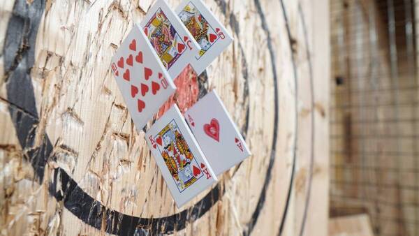 [TVで話題]斧投げバー"THE AXE THROWING BAR®︎" 大阪心斎橋店の移転先店舗が2月2日(金)よりプレオープン！