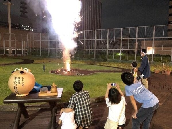 親子で“おもちゃ花火”を安全に楽しむ夏の体験イベント『わくわく花火スクール in 扇町公園』