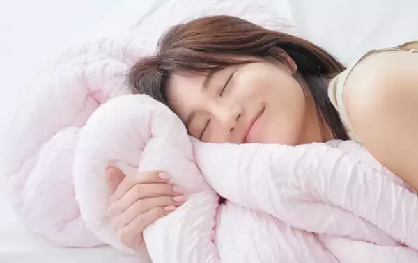 「汗・ムレ」「腰痛」が睡眠の2大ストレス！ ディーブレスが、睡眠に関するアンケートを実施