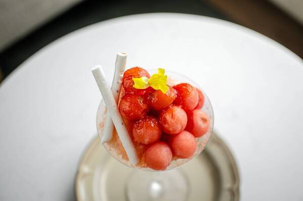 大好評の「大人のためのパフェ氷」が再登場！～かき氷とパフェが出会う新感覚スイーツを長野県・湯田中温泉のチョコレート専門店『oN CHOCOLATE NAGANO』がお届けします～