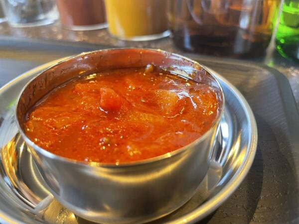 元ラーメン・串カツ店主が南インドを1年旅して辿り着いた、再起のスパイス料理店が西武新宿駅前にオープン