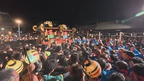 300年以上続くけんか神輿。舞台裏の人間ドラマに密着。