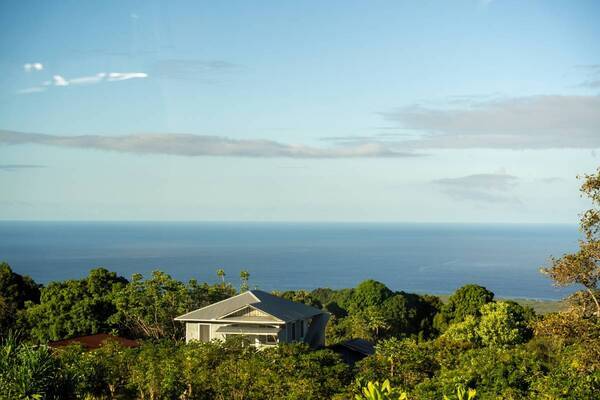 ハワイ諸島の中でも１番大きな島、ハワイ島で雄大な自然を満喫！ 「ハワイに恋して！」 2月9日(日)夕方6時00分からBS12で放送