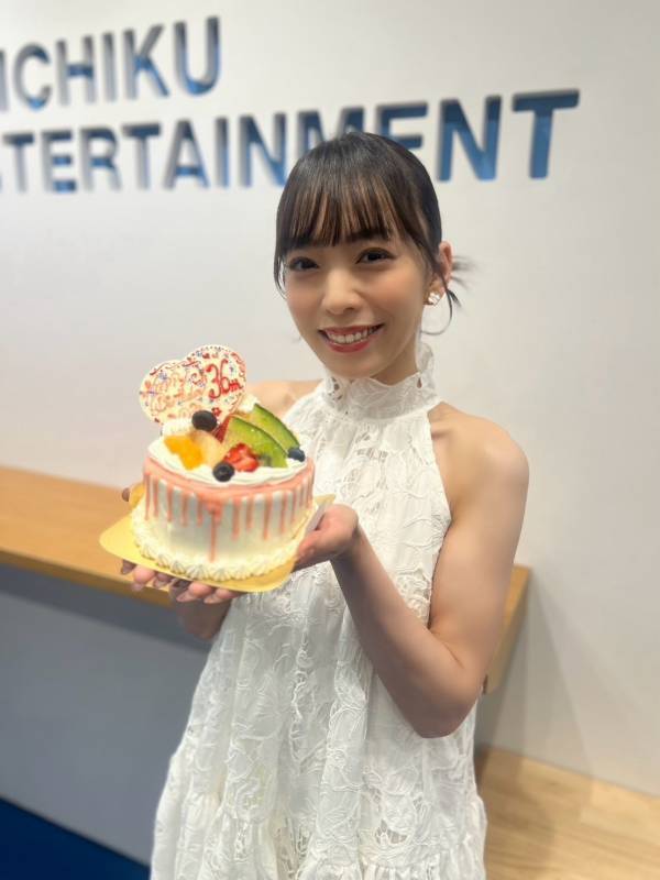 杜このみ、新曲「赤い満月」が有線演歌チャート1位！誕生日に飛躍を誓う！