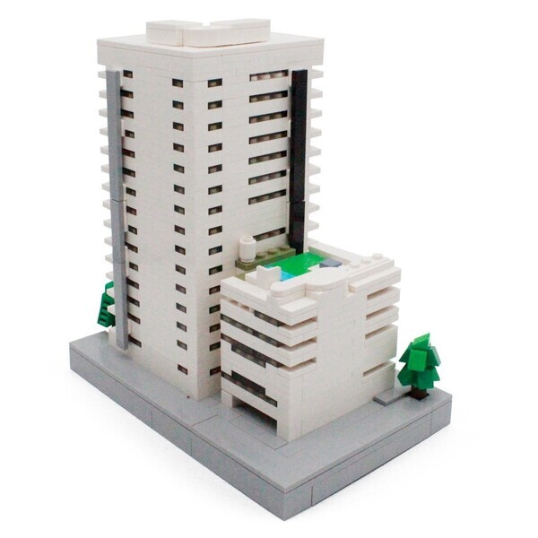 東京オートサロン2025で話題必至！『Honda青山本社ビル』ブロックが初展示＆予約受付スタート！