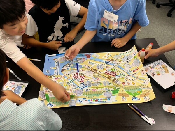 お菓子で地震に強い橋を学ぶ！クリテック工業の夏休み子ども体験学習「クリテックアカデミー」大盛況で開催