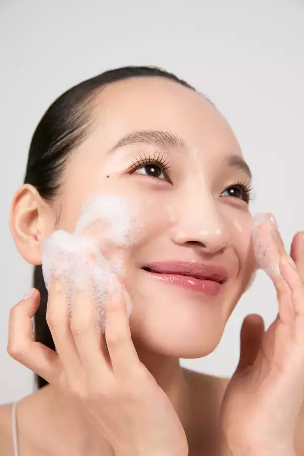 韓国スキンケアブランド【MEDITHERAPY(メディテラピー)】からスキンケアの吸収力をアップさせるクレンザーが新登場！