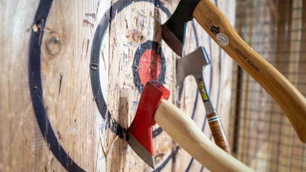【東海・名古屋エリア初】斧投げバー”THE AXE THROWING BAR®︎ 名古屋 錦店”が2022年12月初旬頃にオープン決定！