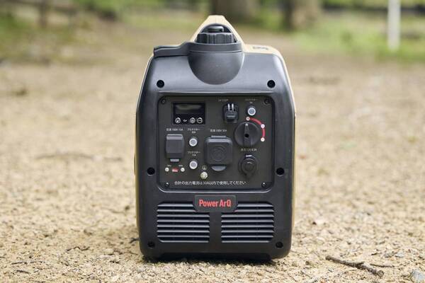 PowerArQのシグネチャーカラー“コヨーテタン”の発電機が発売開始。最大3100Wの高出力×インバーター方式で家庭用家電も安心対応。