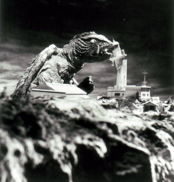 昭和版ギャオス、バルゴンも４Kで！ 4Kデジタル修復版 昭和ガメラ3作 ＆ ガメラ平成3部作 を一挙放送！ 初回11月2日（日）よる7時～  BS12 トゥエルビで無料放送