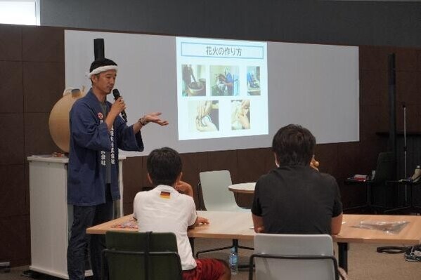 夏休みの自由研究にもぴったり！現役花火師が教える親子で“火”と“花火”を学べる体験型イベントを大阪市で開催！