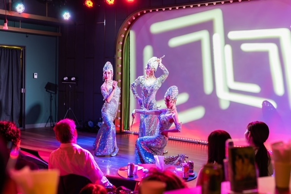 石川県の老舗旅館　和倉温泉「加賀屋」で続いたレプラカン歌劇団による華やかなレビューショー　アンコール公演第二弾開催決定