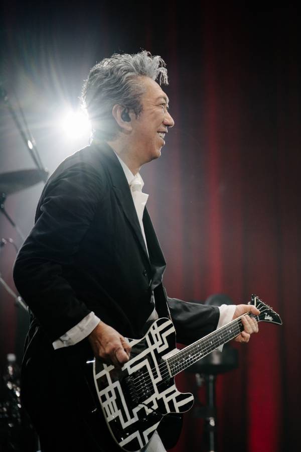 圧巻のトリプル・ギター・バトル！Char、布袋寅泰、松本孝弘！ ジェフ・ベック　トリビュートライブ開催！