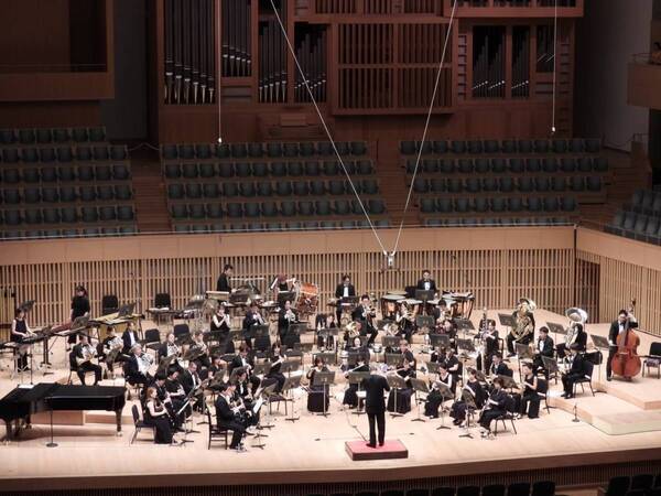 陸上自衛隊の歌姫、鶫真⾐の出演が決定！＜祝還暦・オール・鈴木英史・プログラム＞でお届けする「第8回京都定期演奏会」