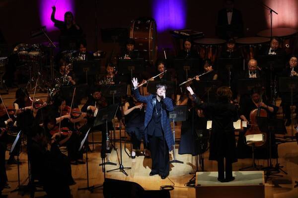 山口百恵作品オーケストラ公演『ノスタルジー2025』のセットリスト発表！ -世界に向けてレジエンスを導く西本智実＆三浦祐太朗-