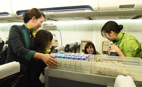 芝山町の子どもたちを対象に、英語や中国語を学びながら、 航空業界の取り組みを体験できる「インターナショナルジュニアカレッジ」を開催
