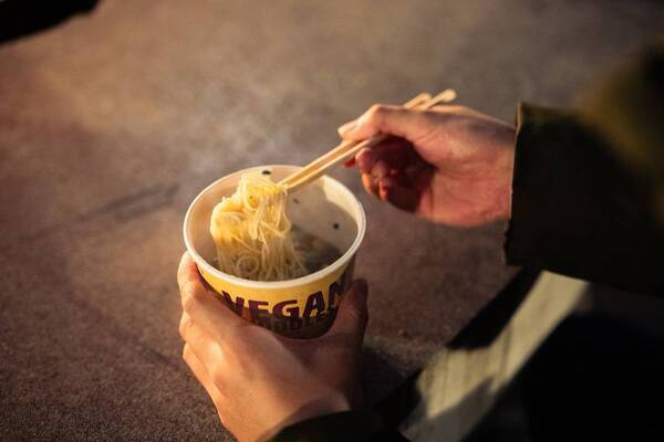 ヘルシーで地球にやさしい新提案！ 自然豊かなホテル・ロッジ舞洲で体験するヴィーガンヌードル、 2月1日から3月末まで提供！