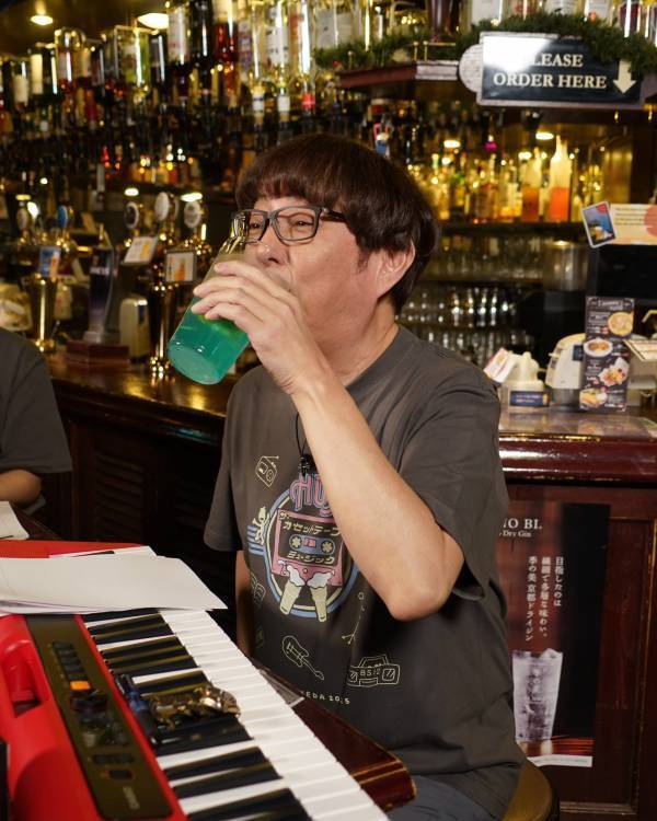 大人気英国風PUBチェーン「HUB」とカセットがコラボ 1月20日よりコラボレーションドリンク期間限定販売開始 ～80年代音楽を彩るドリンクであの頃にタイムスリップ～