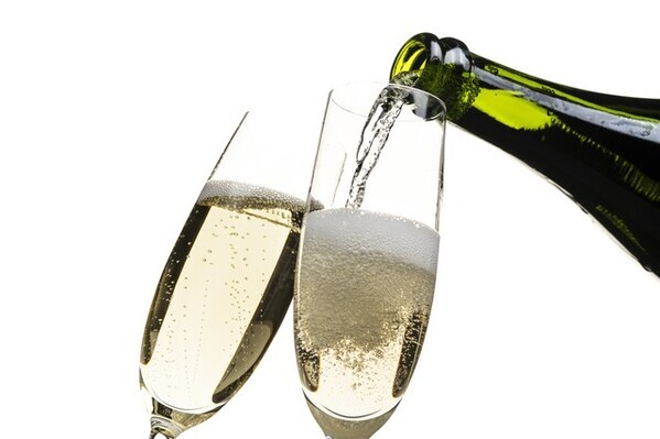 沖縄・瀬長島ホテル│沖縄県産黒毛和牛とイセエビの鉄板焼きが楽しめるランチビュッフェが8月よりスタート