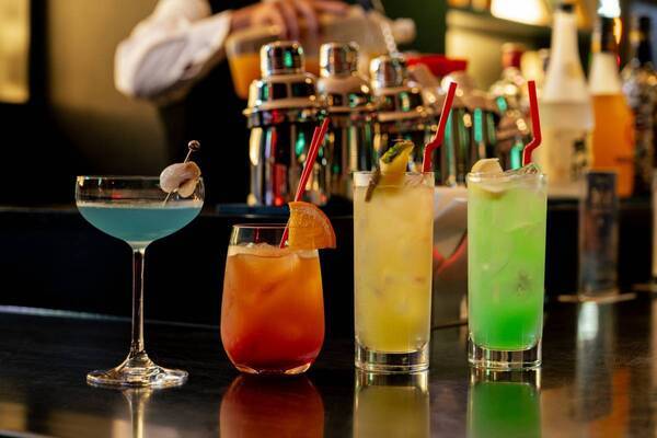 沖縄・瀬長島ホテル│沖縄県産黒毛和牛とイセエビの鉄板焼きが楽しめるランチビュッフェが8月よりスタート