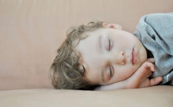 子供にみられる代表的な睡眠障害「夜驚症」とはどのような病気？