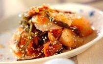 いよいよ夏本番。暑くてキッチンに立ってられない…なんてときは、無理せず火を使わないレシピを活用しましょう！そこで今回は、火を使わずに作れる「お手軽おかず」をご紹介。旬真っ盛りで栄養価の高い「夏野菜」が多数登場！手間なしで作れ、夏バテ気味の体も喜ぶメニューが揃っています。ぜひ参考にしてください。