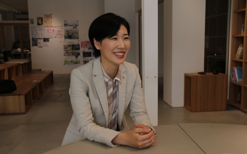 学生時代には思い描かなかった政治の世界へー 震災時に抱いた直感と両親の教えとは【細川珠生のここなら分かる政治のコト Vol.35】